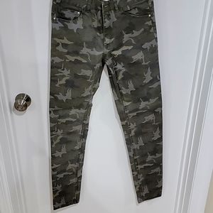 Camouflage Skinny Jeans